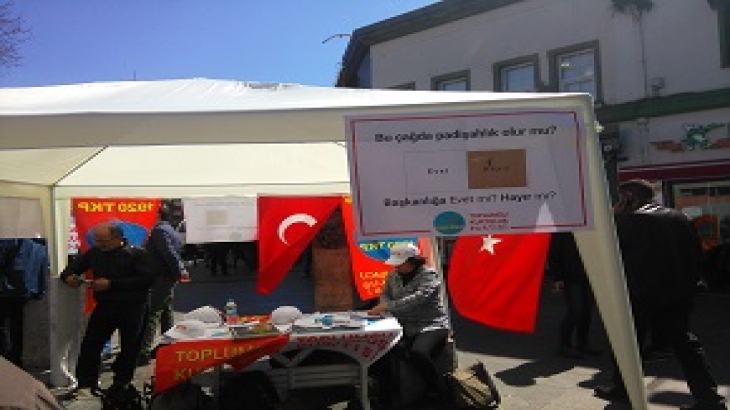 Biz Cumhuriyetten Vazgeçmeyiz, Başkanlığa Hayır Diyoruz! Biz Cumhuriyetten Vazgeçmeyiz, Başkanlığa Hayır Diyoruz!