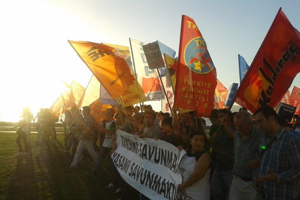 Diren Gezi, İzmir