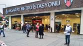 Aksaray Metro çıkışı 1 Mayıs bildiri dağıtımı